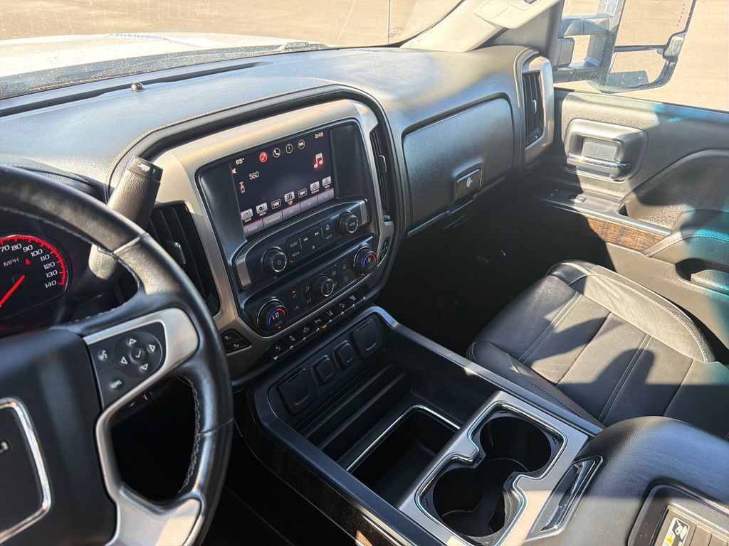 Used 2016 GMC Sierra 2500 Denali w/ Duramax Plus Package AWD/4WD image 15