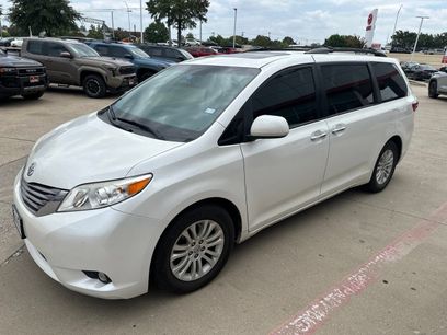 Used 2017 Toyota Sienna XLE