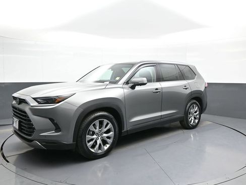 Certified 2025 Toyota Grand Highlander AWD Hybrid image 10