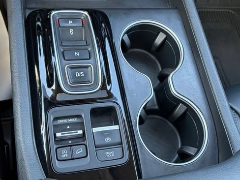 Used 2024 Honda Pilot Touring image 26