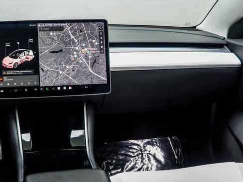 Used 2019 Tesla Model 3 Long Range image 18