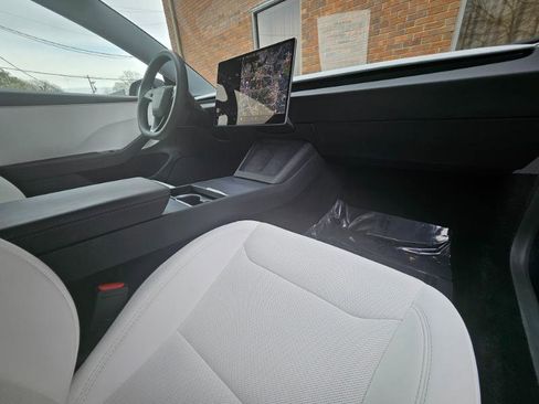 Used 2025 Tesla Model 3 Long Range image 54