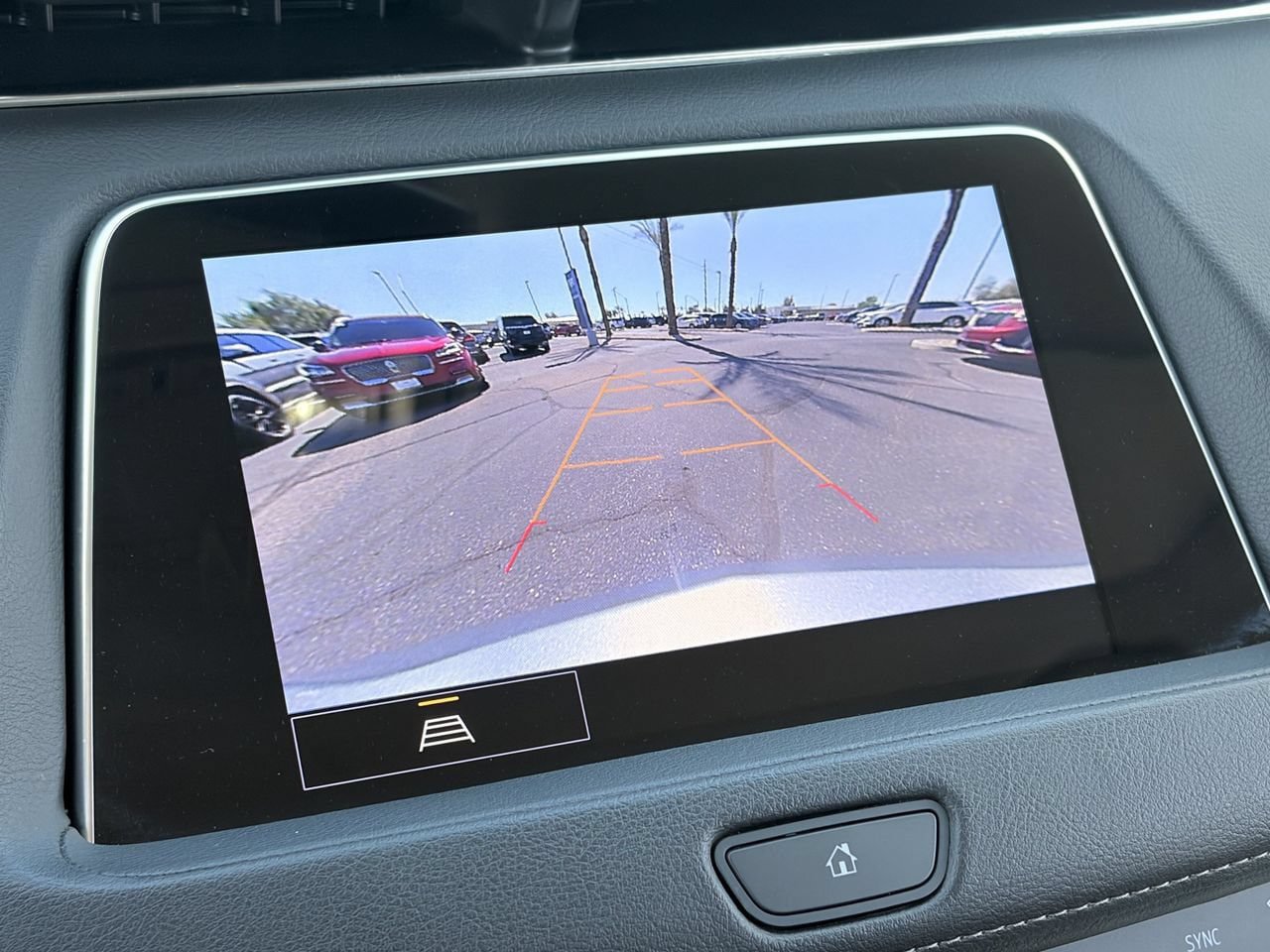 Certified 2023 Cadillac XT4 Luxury w/ Driver Awareness Package FWD image 28