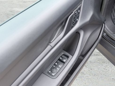 Used 2023 Porsche Taycan image 72