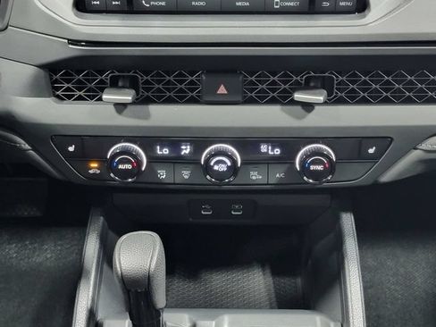 Certified 2023 Honda Accord EX image 21