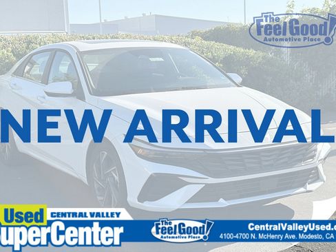 Used 2025 Hyundai Elantra SEL FWD image 1