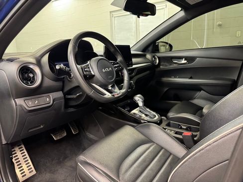 Used 2024 Kia Forte GT-Line w/ GT-Line Premium Package FWD image 12