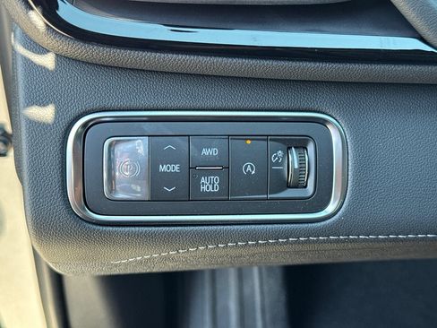 New 2026 Buick Enclave Avenir w/ Super Cruise Package AWD/4WD image 32