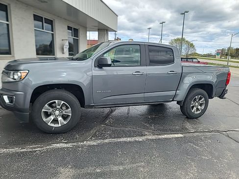 Used 2019 Chevrolet Colorado Z71 AWD/4WD image 3