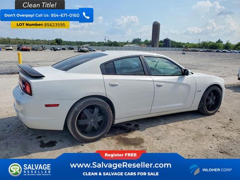 Used 2014 Dodge Charger R/T RWD image 4