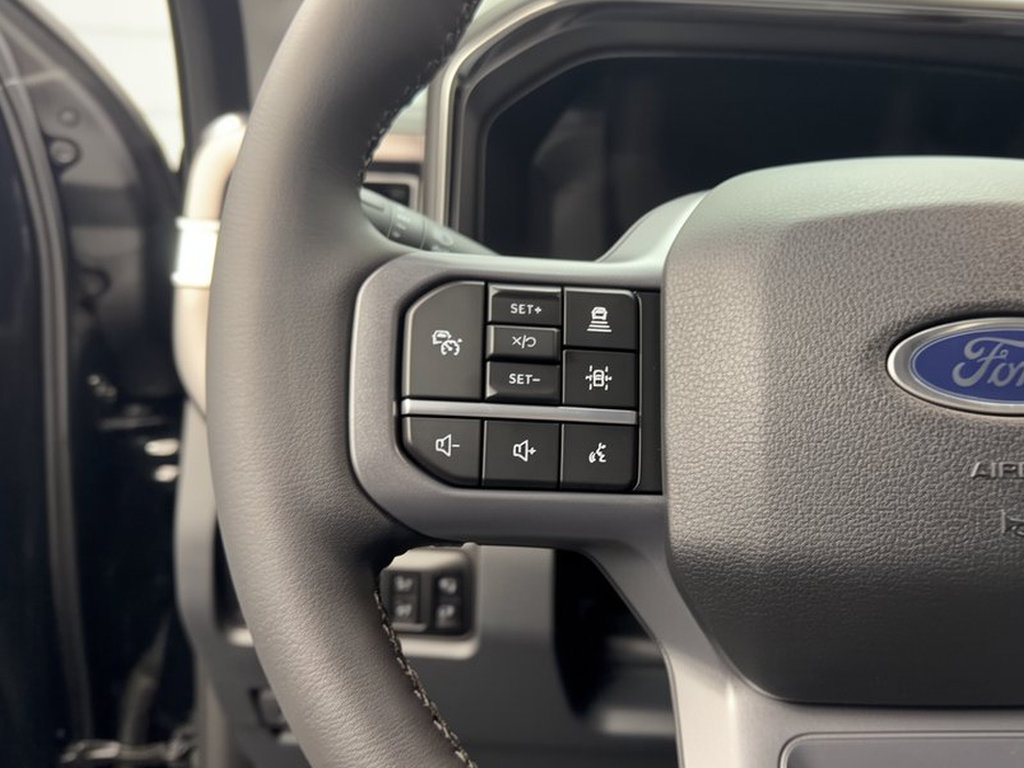 Used 2026 Ford F250 Lariat w/ Tremor Off-Road Package AWD/4WD image 18