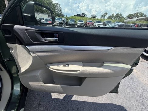 Used 2014 Subaru Outback 2.5i Premium AWD/4WD image 17