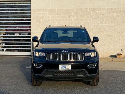 Certified 2021 Jeep Grand Cherokee Laredo image 4