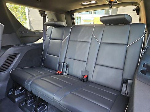 Used 2021 Cadillac Escalade Premium Luxury w/ Driver Assist Tech Package image 39