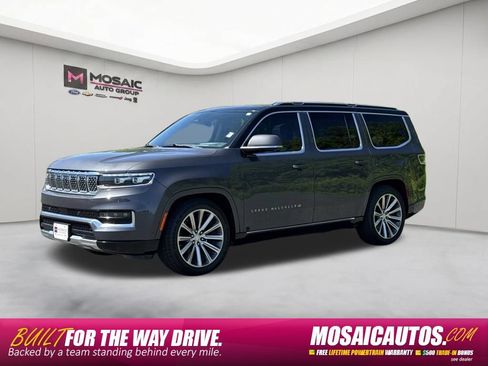 Used 2022 Jeep Grand Wagoneer Series II AWD/4WD image 3