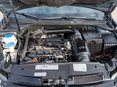 Used 2013 Volkswagen Golf R 4-Door image 28