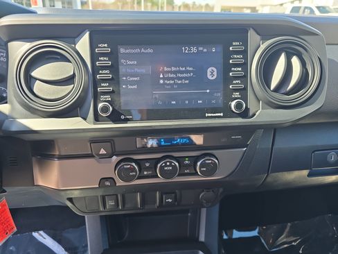 Used 2023 Toyota Tacoma SR image 22