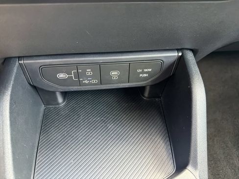 Used 2025 Kia K4 FWD image 22