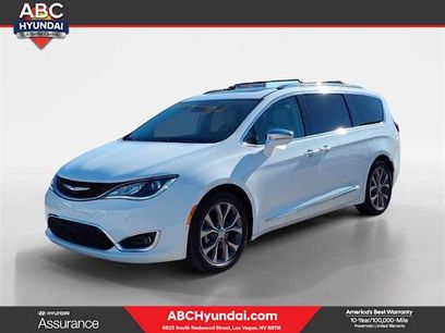 Used 2017 Chrysler Pacifica Limited