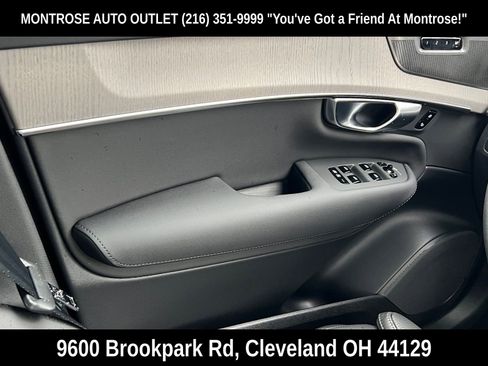 New 2026 Volvo XC90 B6 Ultra w/ Protection Package image 31