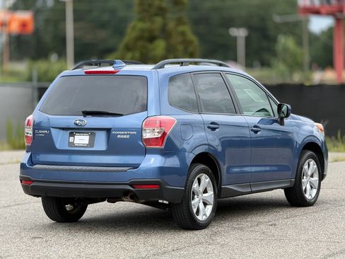 Used 2016 Subaru Forester 2.5i Premium w/ All-Weather Package AWD/4WD image 9