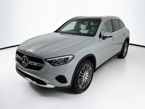 Certified 2026 Mercedes-Benz GLC 300 image 3