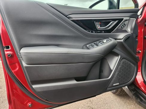 Used 2024 Subaru Outback Limited image 29