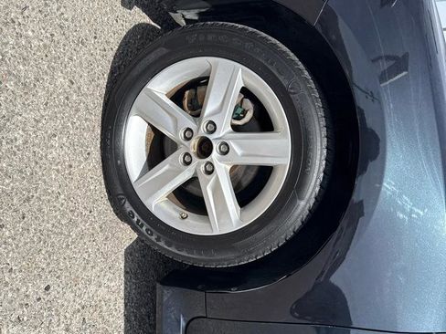 Used 2014 Toyota Camry SE FWD image 25