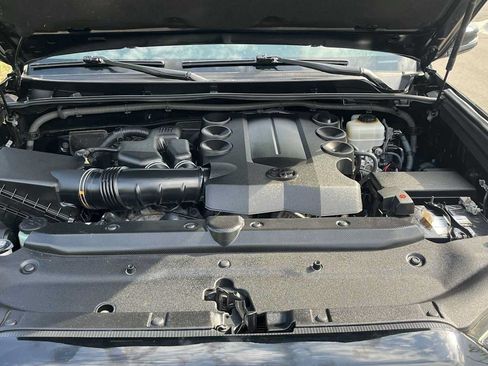 Used 2015 Toyota 4Runner SR5 Premium AWD/4WD image 27