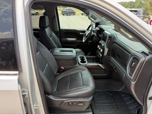 Used 2021 GMC Sierra 1500 SLT AWD/4WD image 18