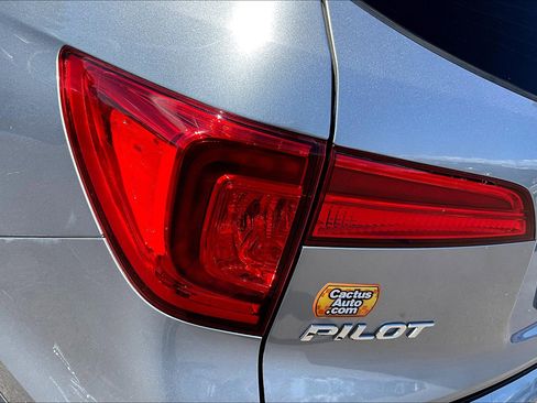 Used 2016 Honda Pilot Elite image 31