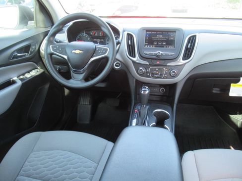 Used 2019 Chevrolet Equinox LS w/ LS Convenience Package FWD image 13