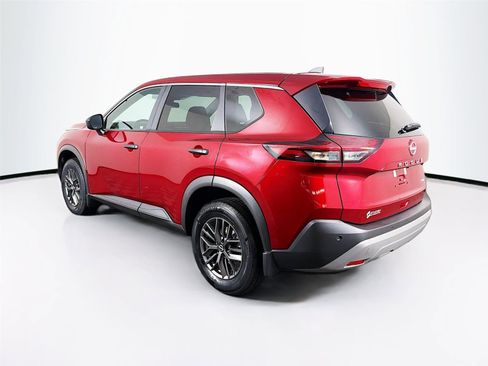 Used 2023 Nissan Rogue S AWD/4WD image 5