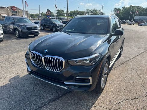 Used 2023 BMW X5 xDrive40i AWD/4WD image 3