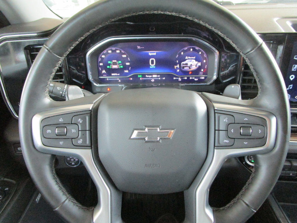 Used 2025 Chevrolet Silverado 1500 LT Trail Boss w/ Convenience Package II AWD/4WD image 43