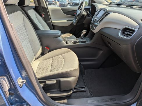 Used 2024 Chevrolet Equinox LT FWD image 36