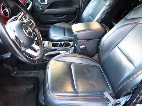Used 2020 Jeep Gladiator Rubicon image 25