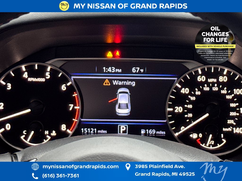 Used 2025 Nissan Altima 2.5 SR AWD/4WD image 19