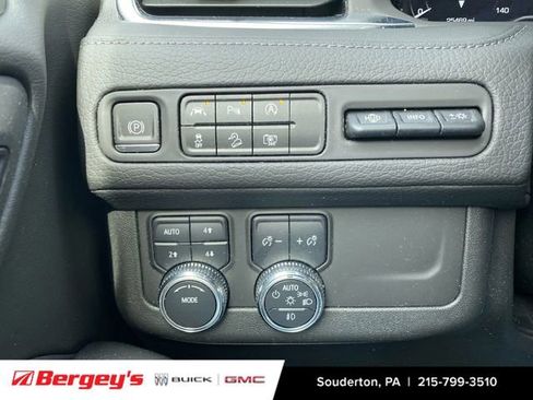 Certified 2023 GMC Yukon XL Denali image 21