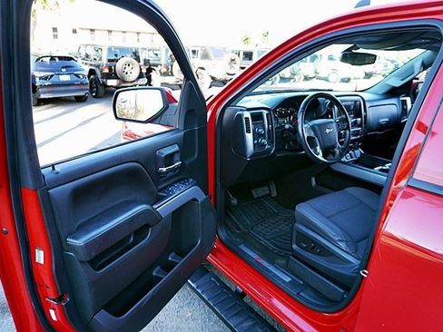 Used 2017 Chevrolet Silverado 1500 LT w/ All Star Edition image 39