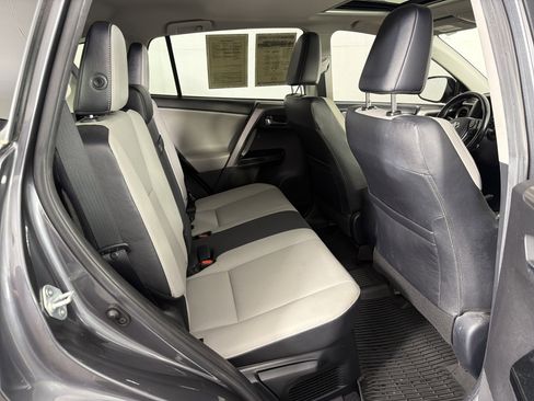 Used 2018 Toyota RAV4 Limited w/ Advanced Technology Package image 17