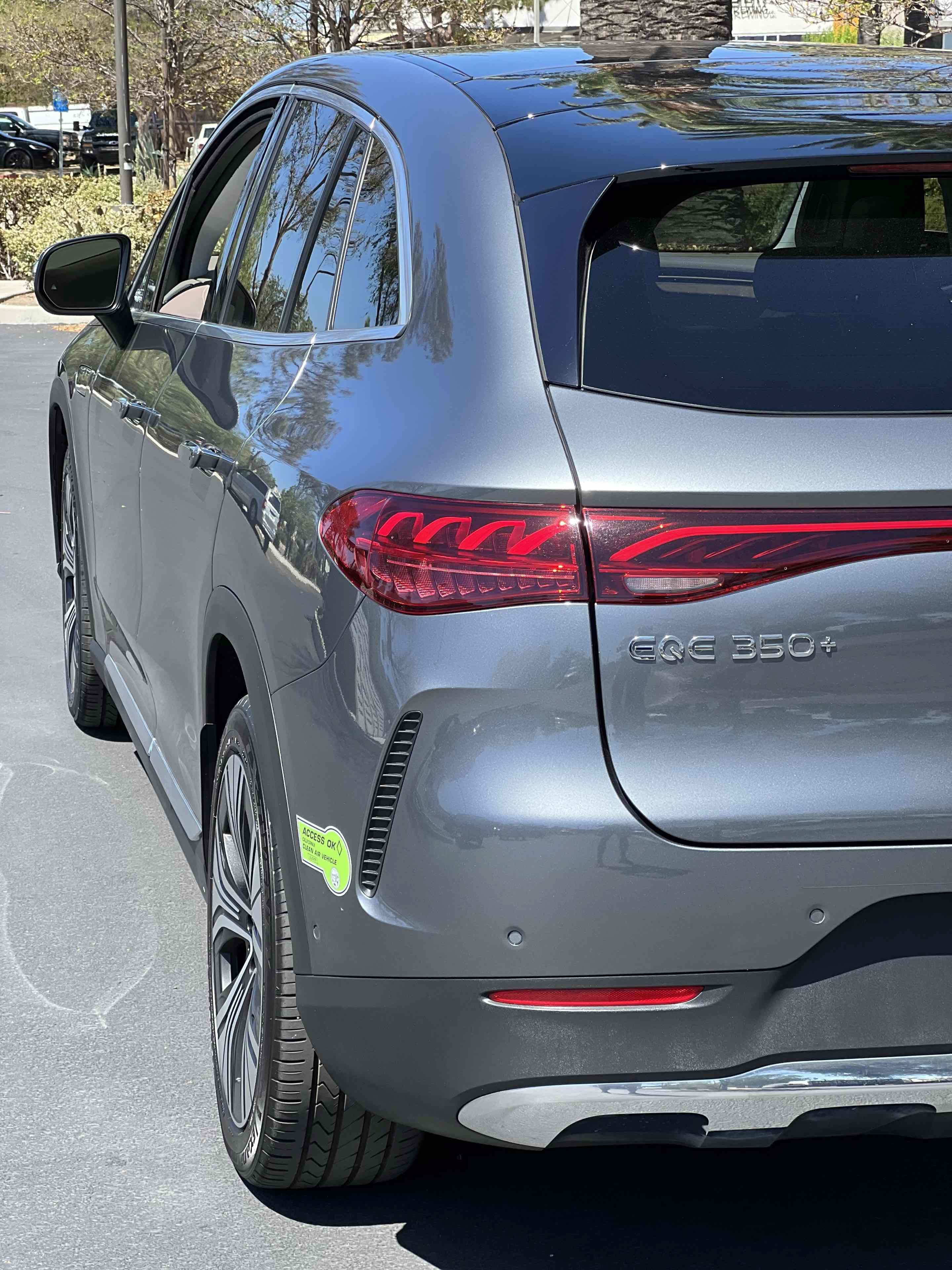 Used 2023 Mercedes-Benz EQE 350+ SUV w/ Exclusive Trim Package image 70