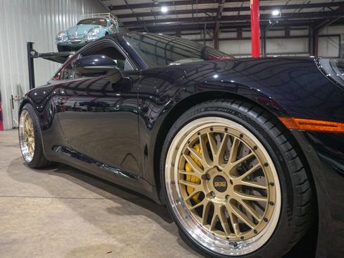 Used 2025 Porsche 911 GTS image 24