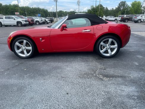 Used 2007 Pontiac Solstice Convertible w/ Premium Package RWD image 1