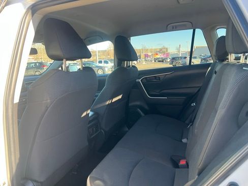 Certified 2022 Toyota RAV4 LE image 23