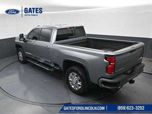 Used 2024 Chevrolet Silverado 2500 High Country w/ High Country Premium Package AWD/4WD image 55