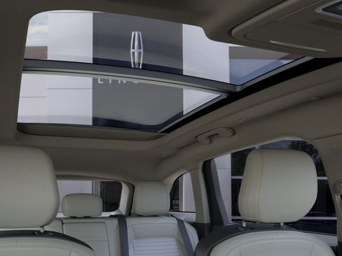 New 2026 Lincoln Nautilus Reserve AWD/4WD image 22