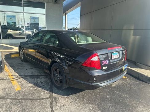 Used 2011 Ford Fusion SE FWD image 3
