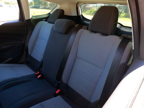 Used 2017 Ford Escape S image 8