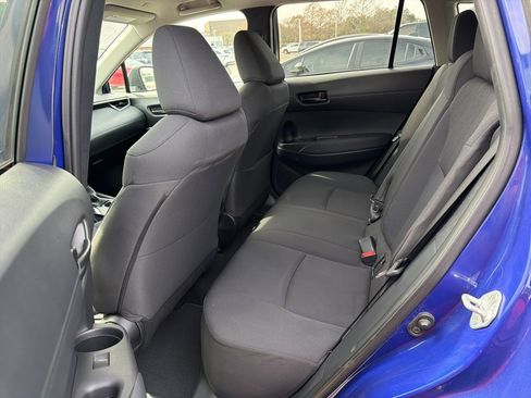 Used 2024 Toyota Corolla Cross LE image 9